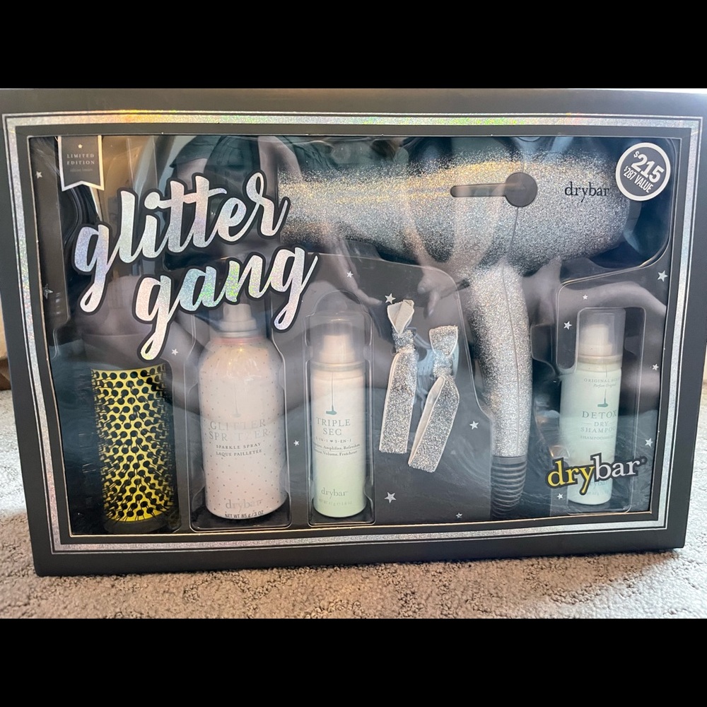 Drybar holiday gift set